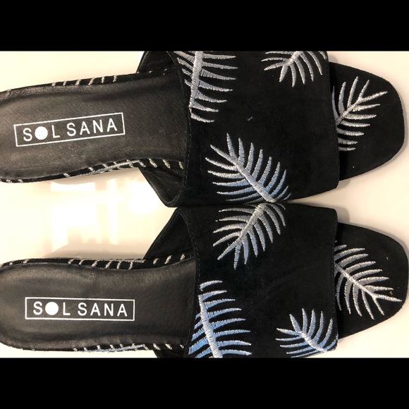 Sol Santa palm sandals!! - Picture 4 of 5